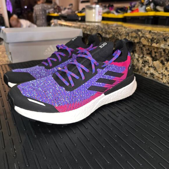 Adidas Terrex Two Ultra Primeblue size 9 Scarlet Athletic Sneakers H69069 - Picture 3 of 9